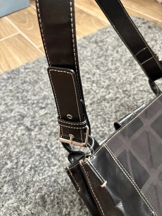 Nine West Monogram Shoulder bag - Picture 4 of 8